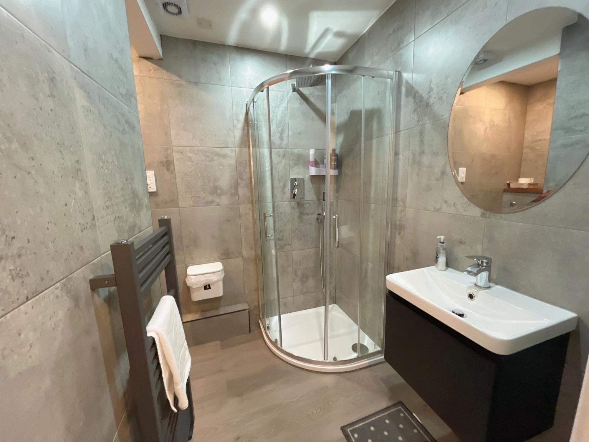 Two Bed Apartment إدنبرة المظهر الخارجي الصورة